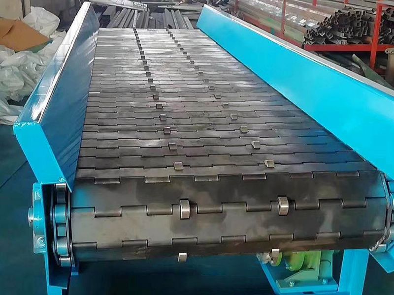 鏈板輸送機